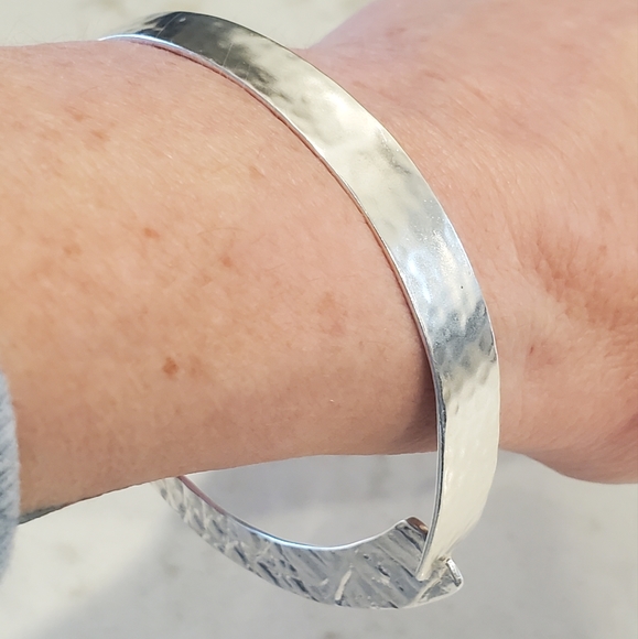 Silpada Rattlesnake Bangle - Picture 5 of 12